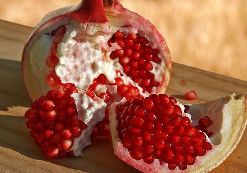 一岁宝宝吃石榴不吐籽,一岁宝宝吃石榴不吐籽