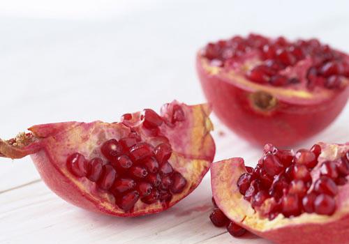 一岁宝宝吃石榴不吐籽,一岁宝宝吃石榴不吐籽