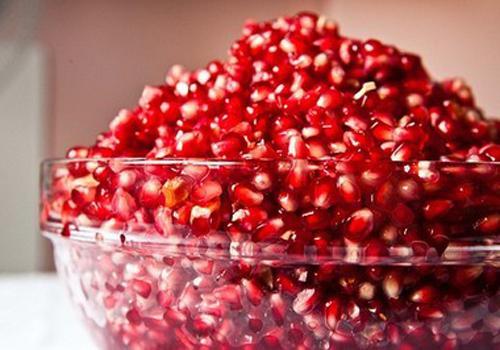 一岁的宝宝吃了石榴籽怎么办 吃了石榴籽不要