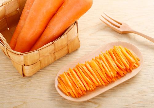 胡萝卜和虾能一起吃吗