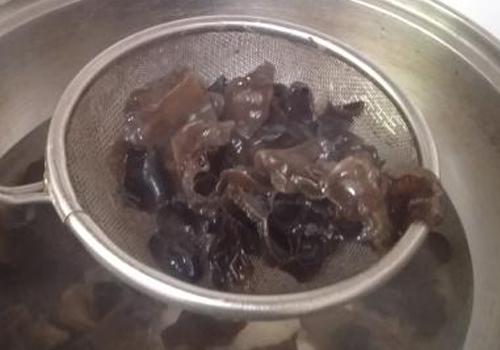 木耳煮多久几分钟能熟,木耳煮久了有毒吗-乐哈