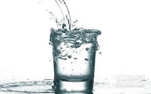 多喝水对肾有坏处吗,多喝水对肾脏的影响,多喝