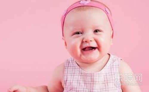 宝宝长牙会发烧吗,宝宝出牙会发烧吗,宝宝长牙