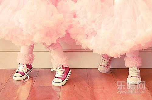 宝宝多大穿鞋子比较好,宝宝几个月穿鞋子最合