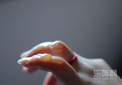 手背被开水烫伤了怎么办,手背烫伤起泡怎么办