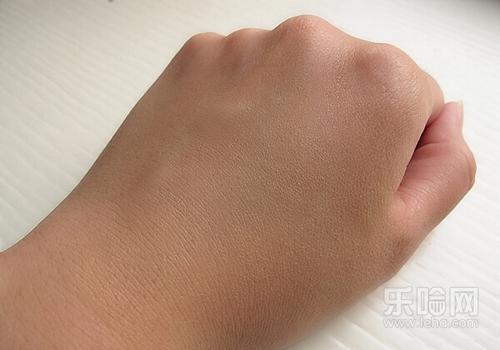 手背脱皮是怎么回事,手背脱皮是什么原因-乐哈