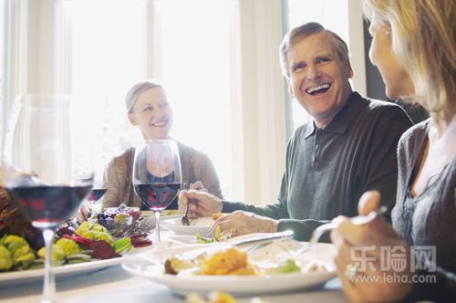 和乙肝病人吃饭会传染吗,乙肝吃饭能传染吗,乙