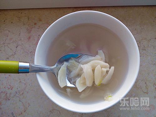 宝宝咳嗽喝大蒜水有用吗,宝宝咳嗽能喝大蒜水