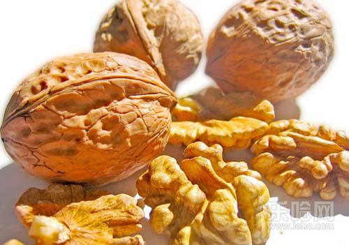 为什么核桃会苦,核桃发苦怎么回事,核桃有点苦