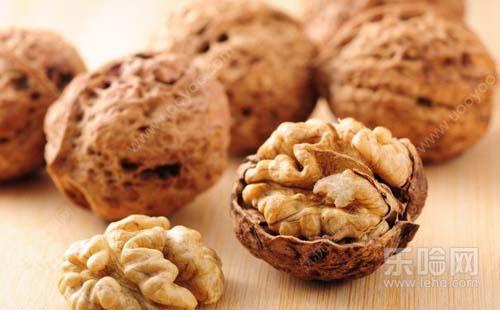 为什么核桃会苦,核桃发苦怎么回事,核桃有点苦