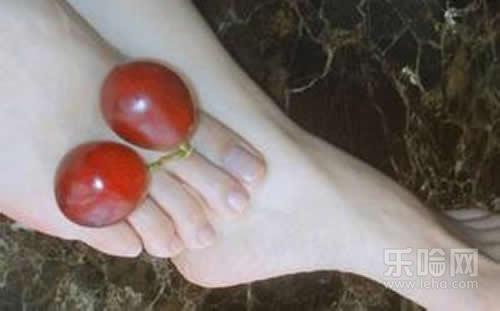 脚底出汗多是什么原因,脚底出汗是怎么回事,脚