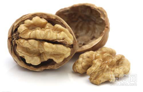 为什么核桃会苦,核桃发苦怎么回事,核桃有点苦