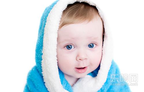 两个月宝宝缺钙有什么症状,两个月宝宝缺钙的