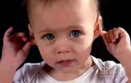 宝宝中耳炎是怎么引起的,宝宝中耳炎怎么回事