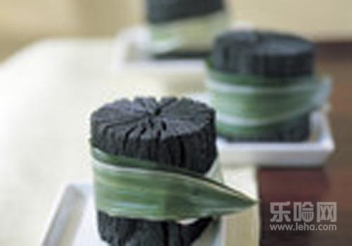 樟脑丸的味道怎么去除,怎么除樟脑丸的味道,樟