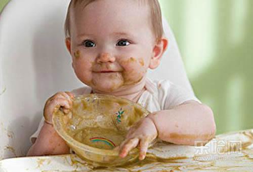 宝宝几个月可以吃肉泥