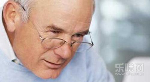 眼睛突然模糊看不清是怎么回事,看东西突然眼