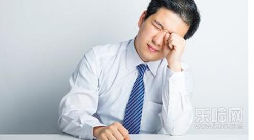 眼睛突然模糊看不清是怎么回事,看东西突然眼