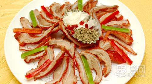 怀孕期间牙齿出血是怎么回事,孕期牙龈出血是