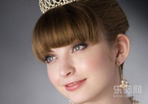 眼角长斑是什么原因引起的,眼角下长斑是什么