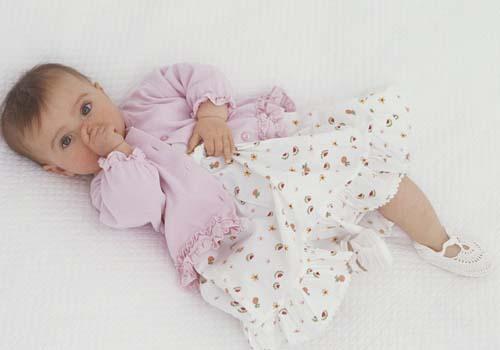 附:1-7天新生宝宝每次奶量标准参考