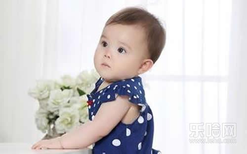 宝宝不会爬对长大以后有什么影响,宝宝不会爬