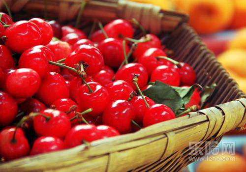 怀孕前三个月吃什么好,怀孕头三个月吃什么对