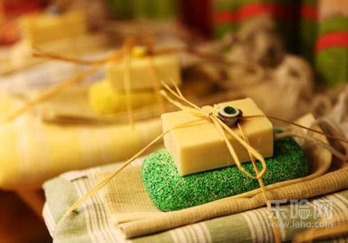 硫磺皂可以洗头吗,硫磺皂洗头发好吗,硫磺皂洗