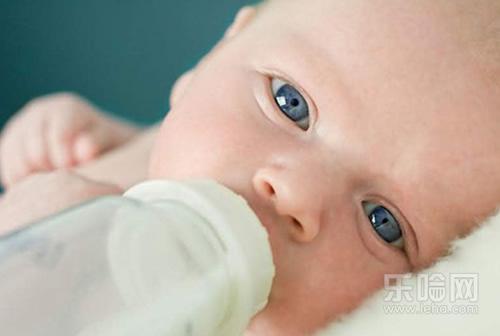 吃配方奶粉的宝宝需要补钙吗,宝宝吃奶粉需要