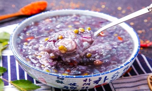 煮黑米粥要放大米吗,黑米和什么一起搭配煮粥