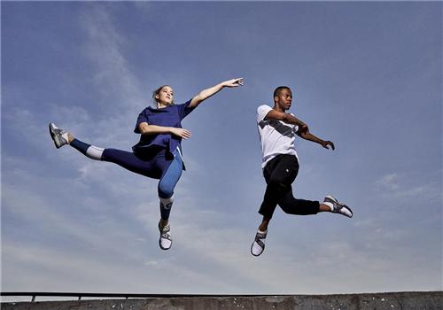 减肥是先做器械还是先跑步