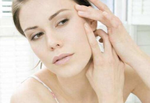 痘痘里面有硬块挤不出来怎么办