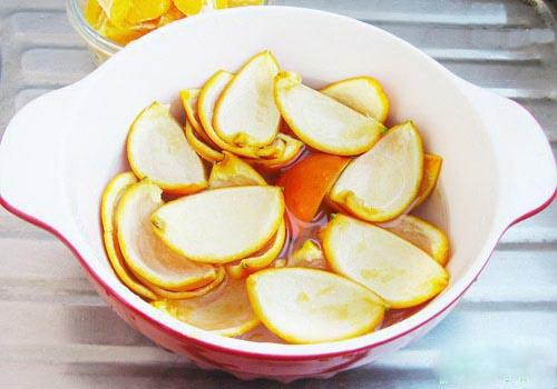 新鲜橙子皮可以泡脚吗