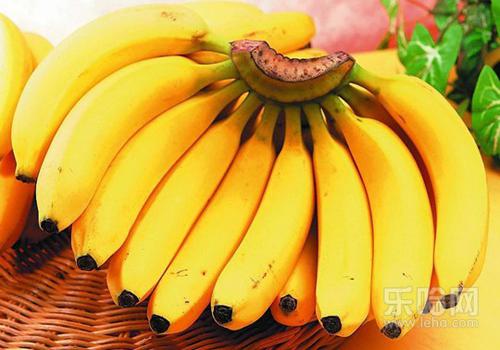 产妇月子里可以吃什么水果,产妇坐月子能吃什