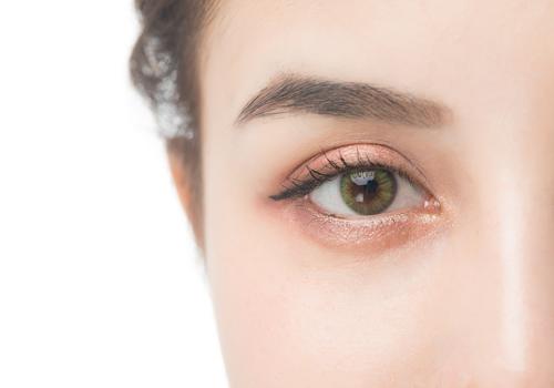 早起脸肿眼肿怎么办 5个方法助你赶走浮肿