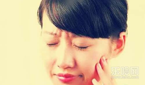 上火口腔溃疡怎么办,上火口腔溃疡怎么快速好