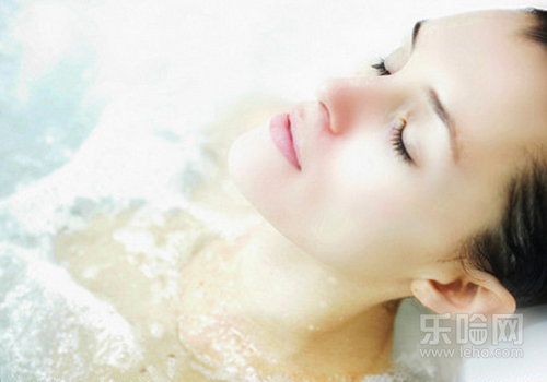 半夜醒来睡不着是什么原因,凌晨三点醒来睡不