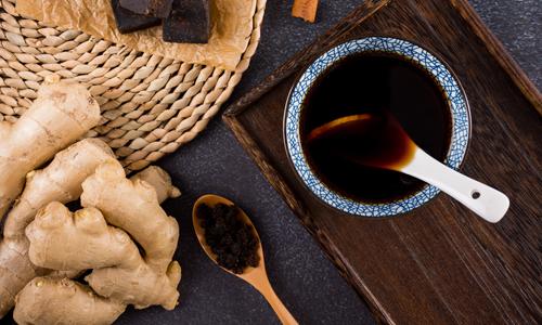 红糖姜水的最佳时间,红糖姜水经期可以喝吗-乐