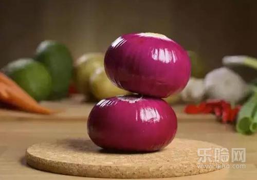 洋葱泡醋的危害,醋泡洋葱的副作用-乐哈健康网