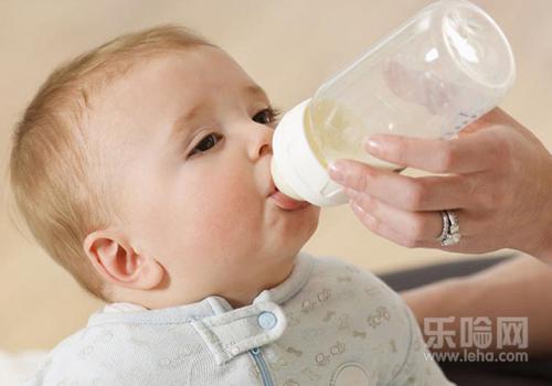 宝宝拉肚子会不会脱水,宝宝拉肚子会脱水吗-乐