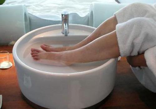 泡脚不出汗是怎么回事