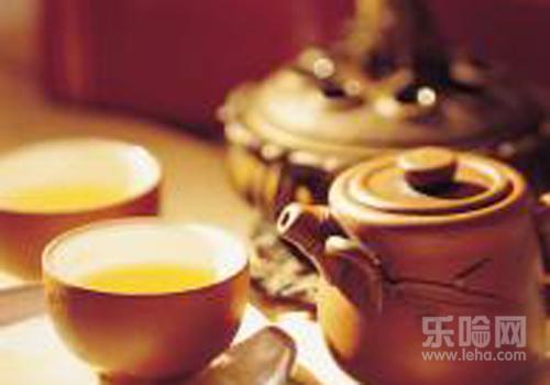 甘草可以和枸杞一起泡水喝吗,甘草能和枸杞一