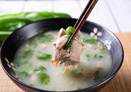 羊肉汤热量高吗? 羊肉和牛肉哪个热量高（多图）