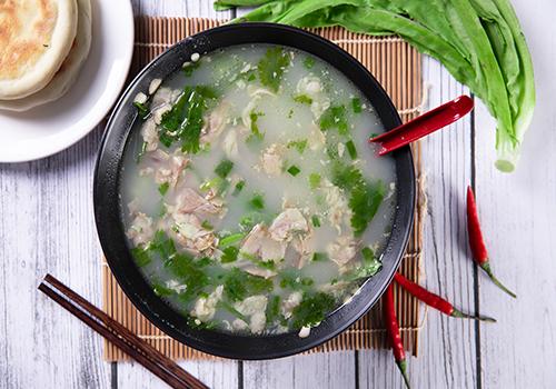 羊肉汤热量高吗? 羊肉和牛肉哪个热量高（多图）