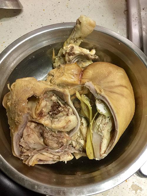 猪肚煲鸡孕妇可以吃吗