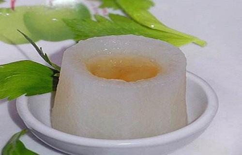 引起咳嗽的原因很多,光用白萝卜蜂蜜蒸食,主要用于治疗风热咳嗽,对于