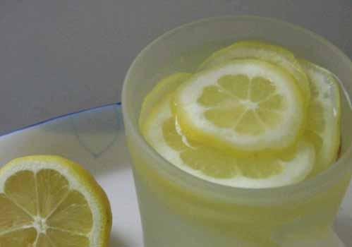 蜂蜜柠檬水早上喝有什么好处