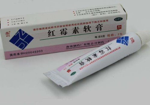 荨麻疹能用红霉素软膏吗