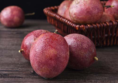 孕妇一天可以吃几个百香果