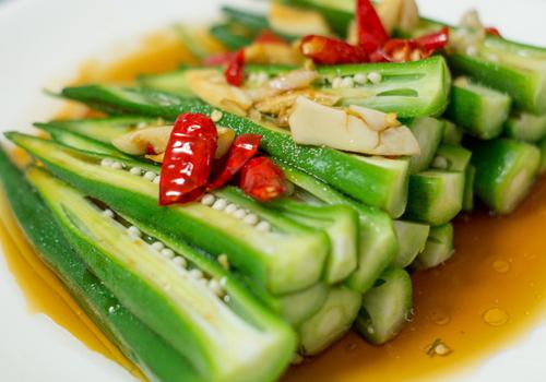 凉拌秋葵过夜能吃吗 凉拌秋葵过夜有什么危害